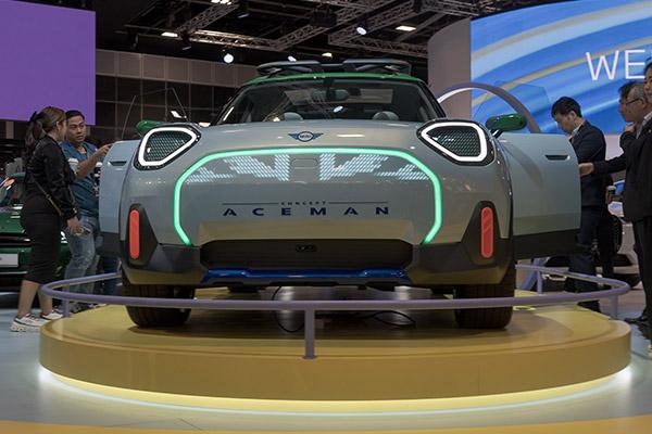 MINI showcases the Concept Aceman at Suntec