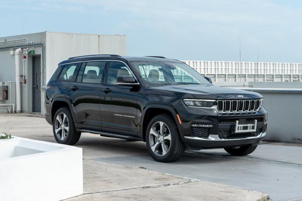 Jeep Grand Cherokee L Review