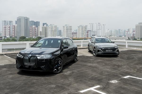 BMW iX xDrive40 vs Audi Q8 e-tron 50 SUV