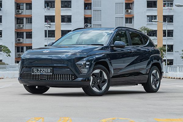 Hyundai Kona Electric Standard Range Sunroof Review