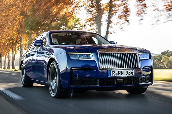 Rolls-Royce welcomes its new apprentices