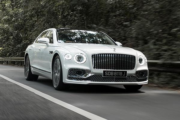 Bentley Flying Spur Azure 4.0 V8 Review