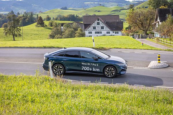 All-electric Volkswagen ID.7 Pro S goes 794km on one charge